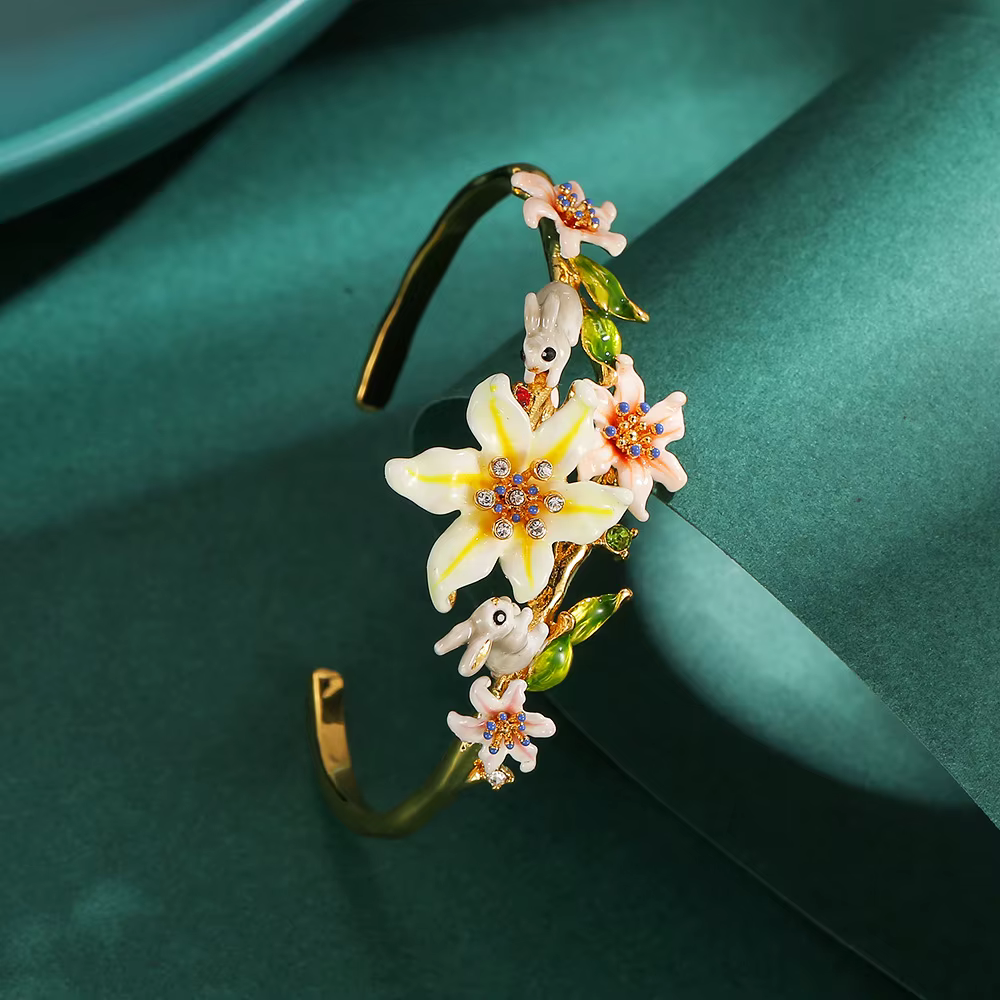 Bracelet de fleur de lapin romantique élégant pour les femmes, bracelets de luxe, accessoires de bijoux de mode, cadeau