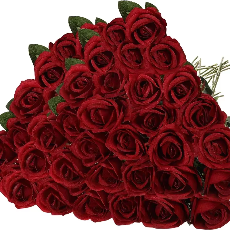 Roses artificielles en velours
