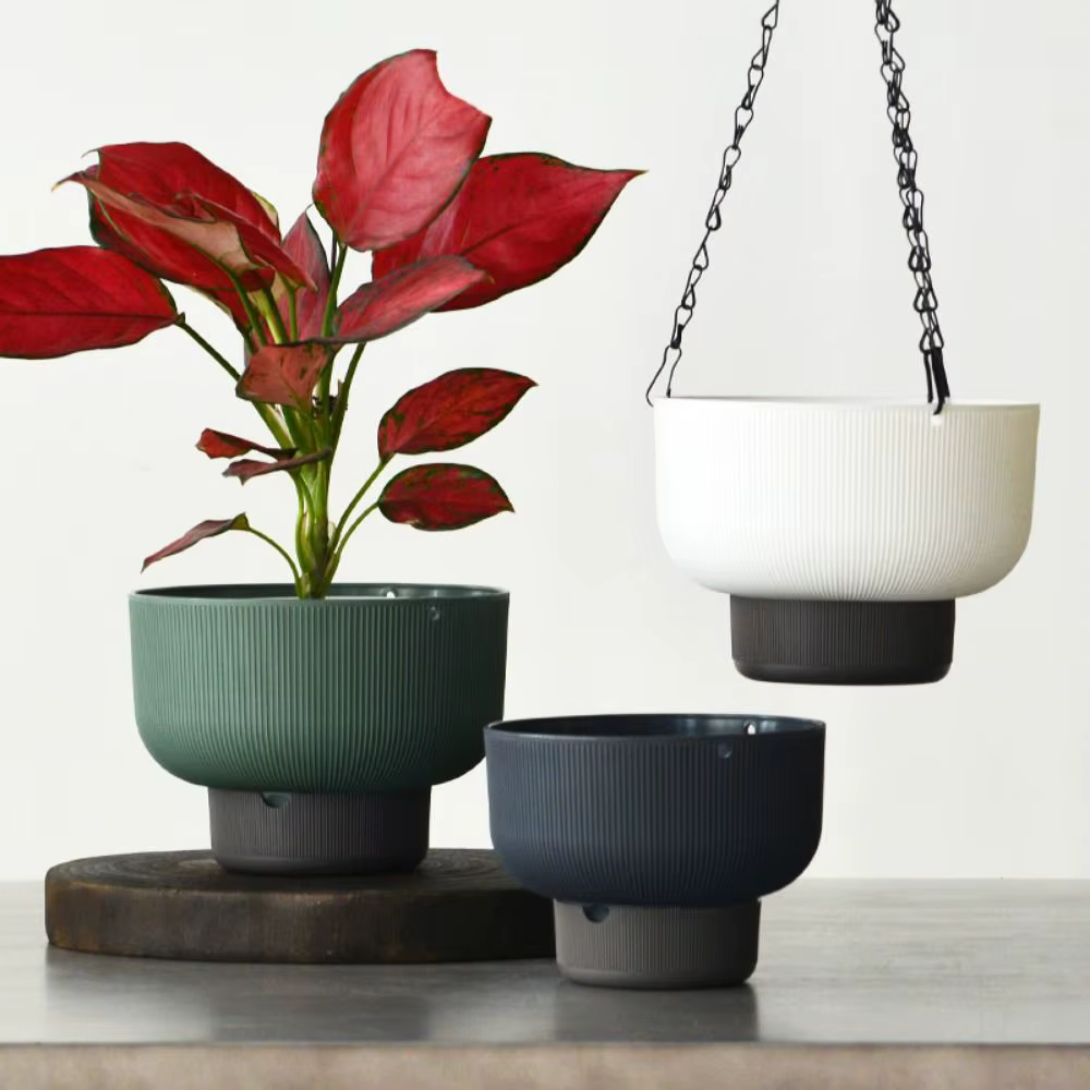 Pots de fleurs suspendus auto-arrosants blancs