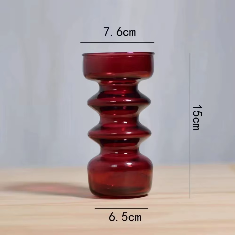 Vases colorés en verre