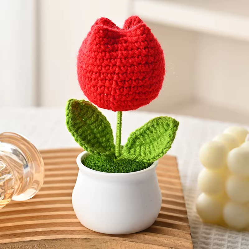 Mini tulipes au crochet en pot