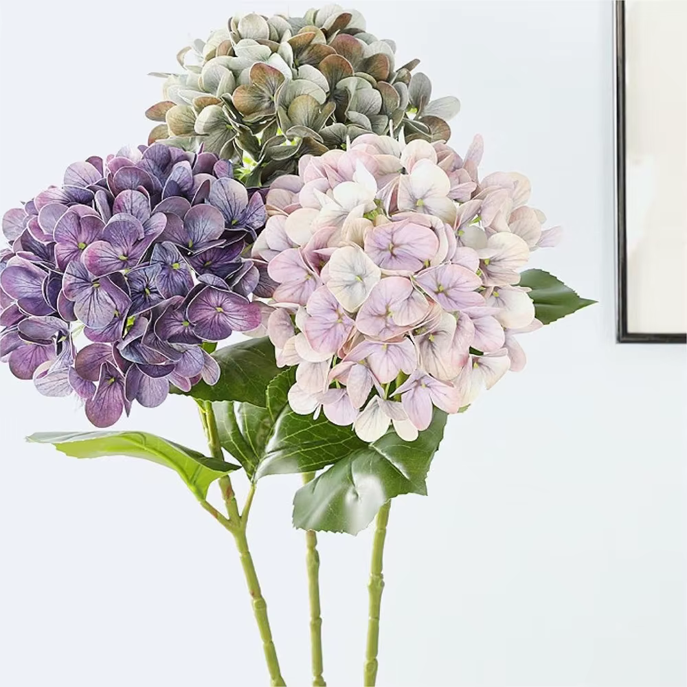 Vase d'hortensia artificiel en soie