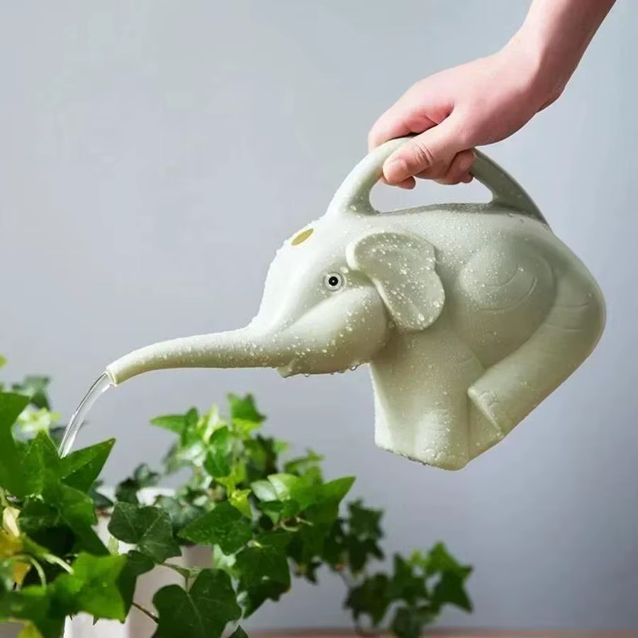 1 pièce Arrosoir mignon en forme d'éléphant en PP