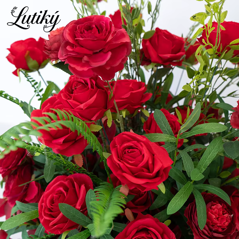 Composition florale artificielle Rose Rouge et Verdure pour Arche de Fête