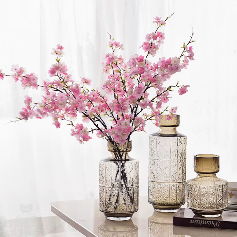 Fleurs artificielles, décoration florale blanche