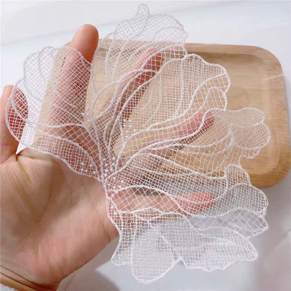 Patch de fleurs en maille blanche