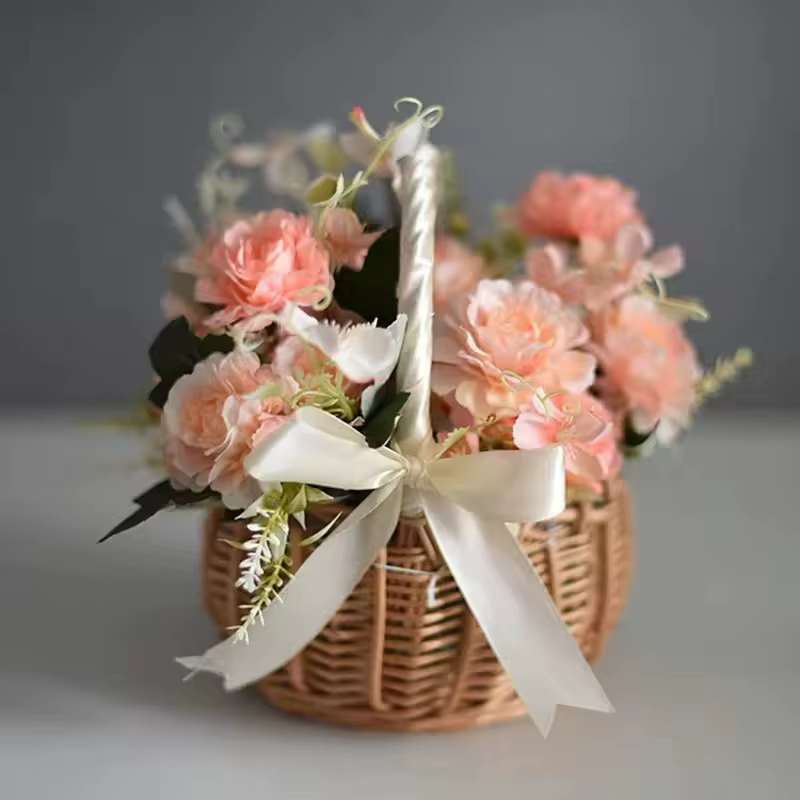Panier à fleurs tissé en rotin