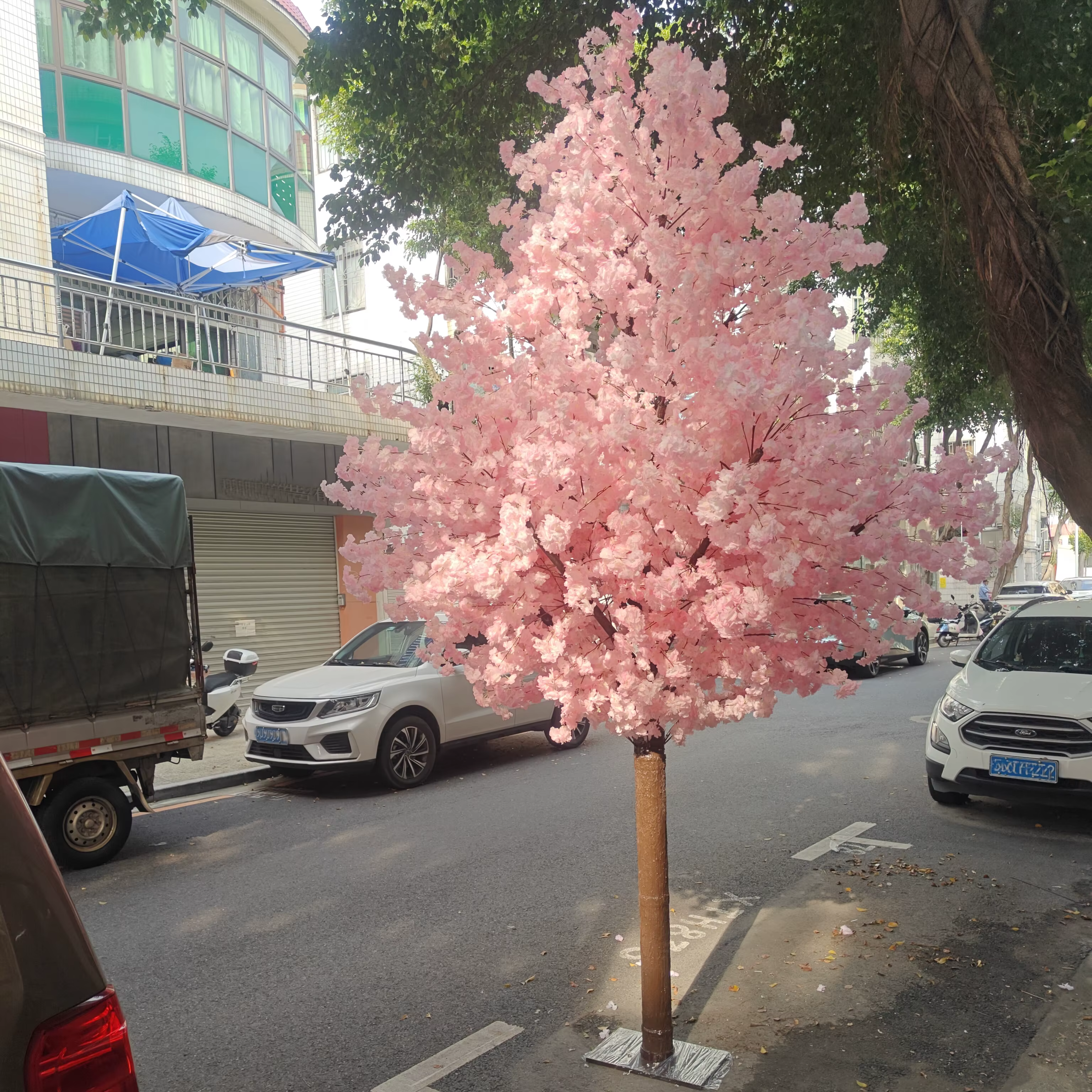 Arbre Élsans fleur, grand faux arbre