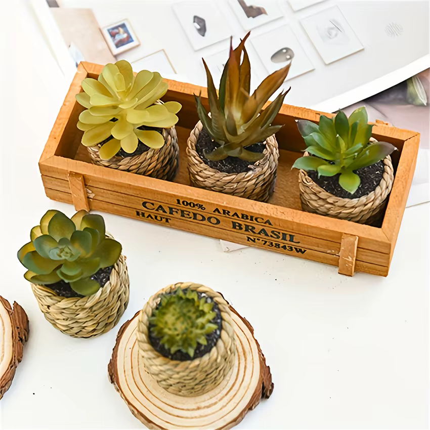 Ensemble de plantes artificielles en pot