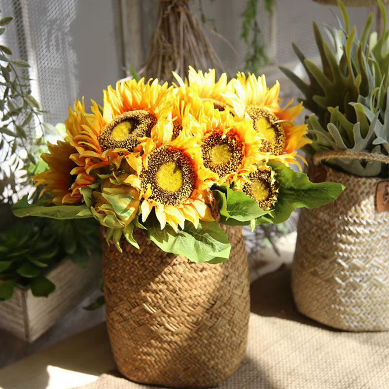 Pot de fleur tissé en paille fait à la main