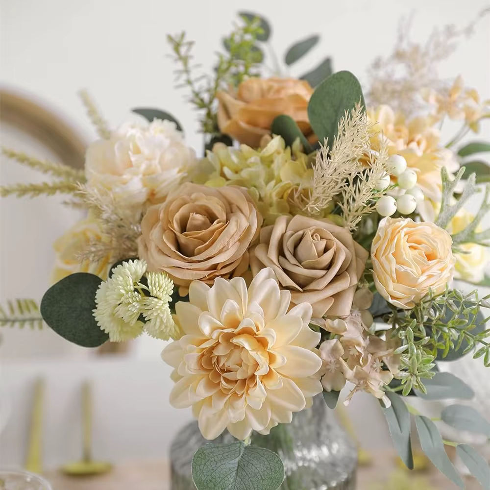 Fleurs artificielles de rose champagne