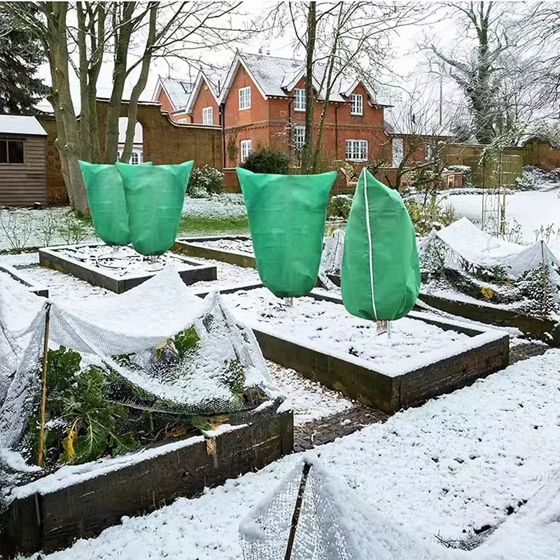 Sac chaud antigel pour plantes d'hiver