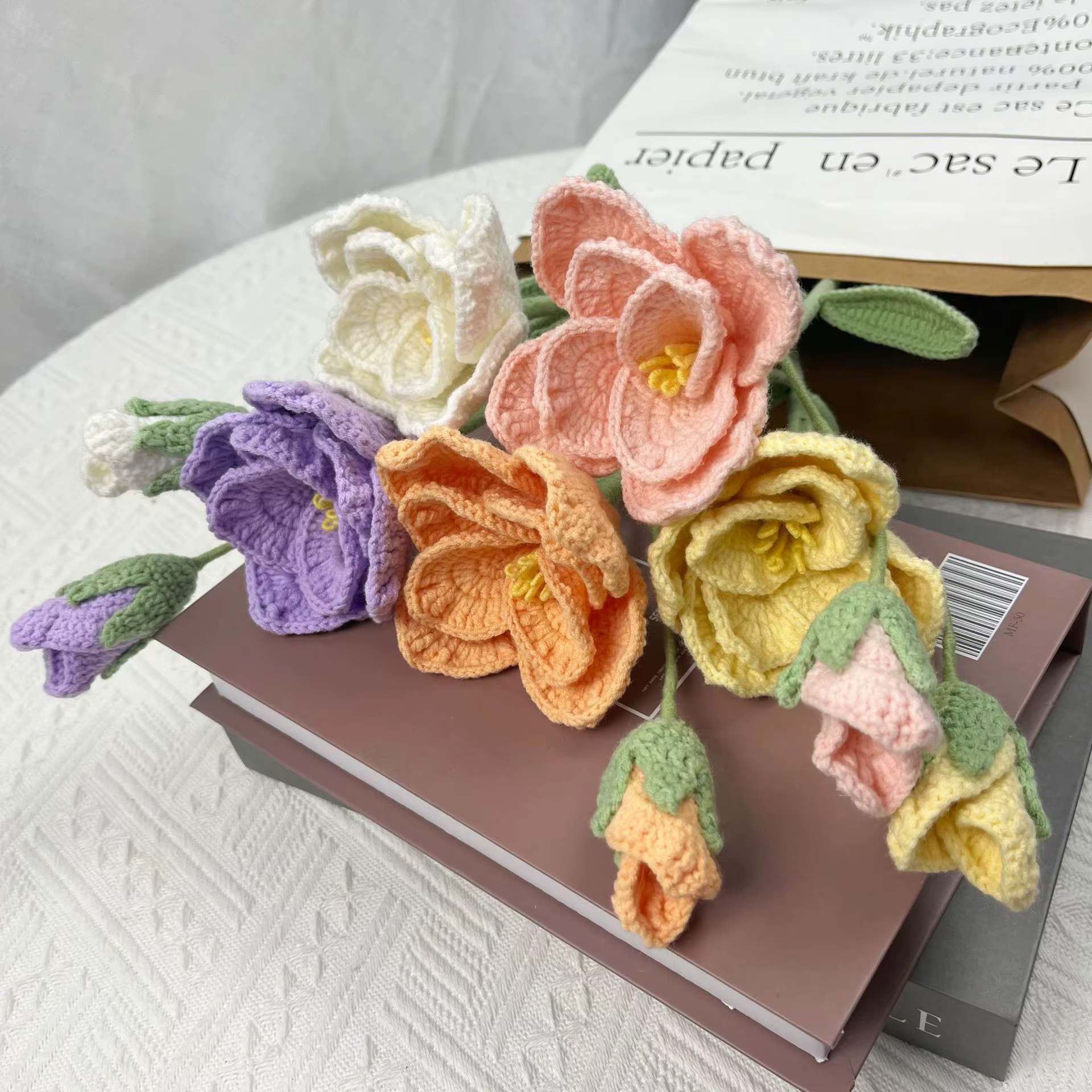 Bouquet tricoté de fil