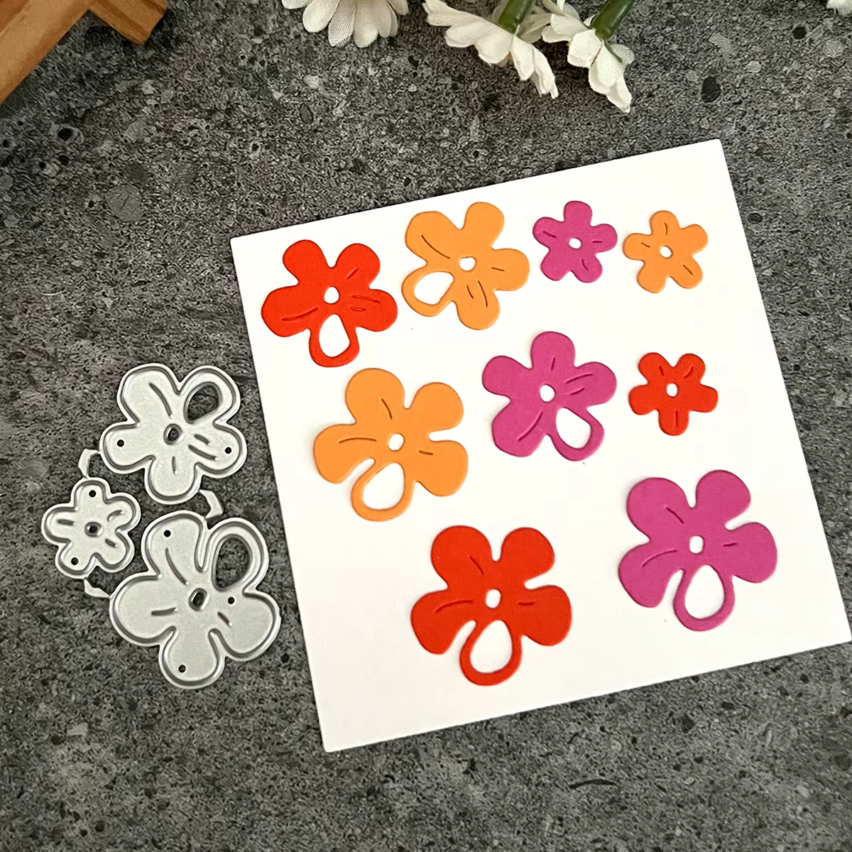 Matrices de découpe en métal avec bordure en dentelle de fleur