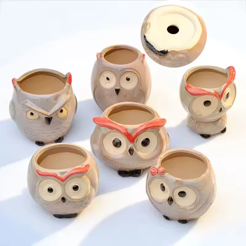 Mini pot de fleurs hibou