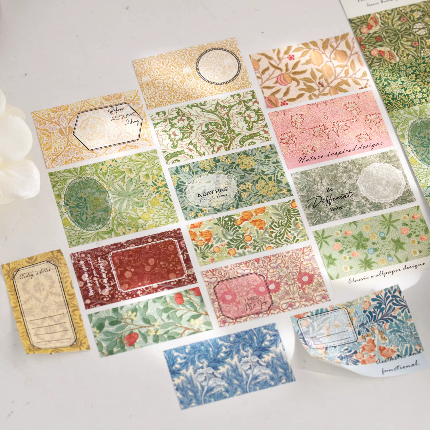 Série de papier floral Maurice : Ruban adhésif paysager à motifs végétaux vintage