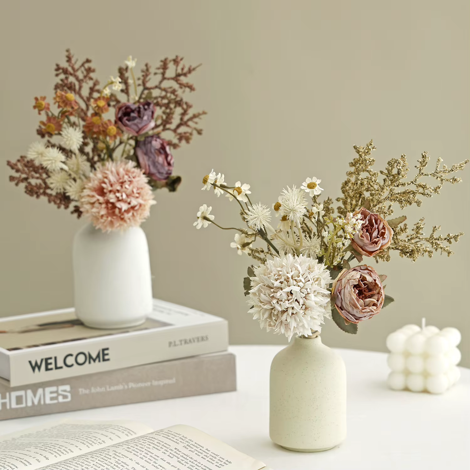 Combinaison de fleurs artificielles pour mariage