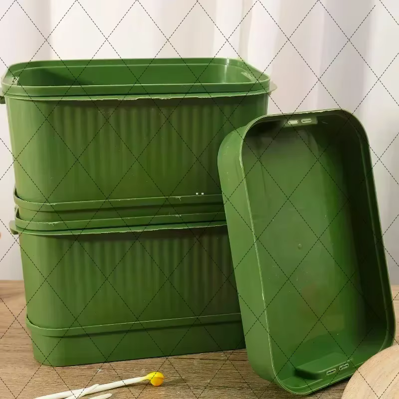 Pots de culture de légumes en plastique