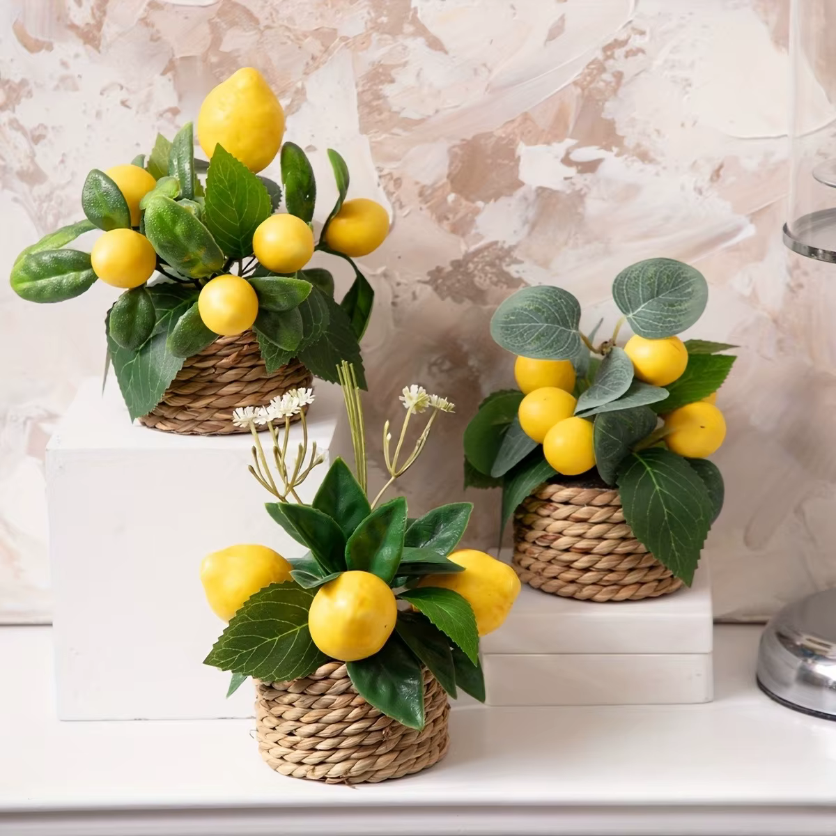 Ensemble de plantes artificielles au citron jaune vibrant