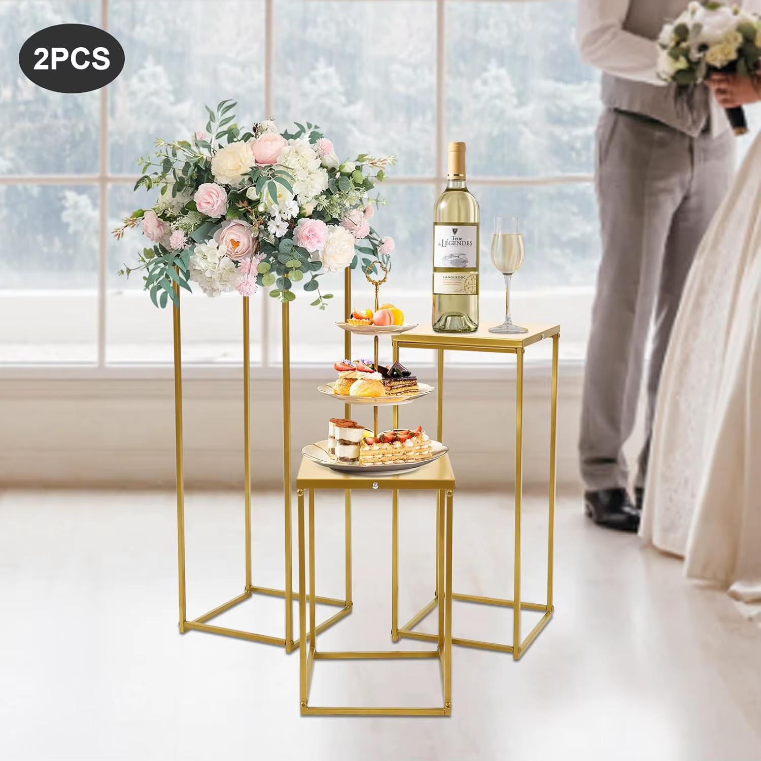Supports floraux dorés pour décorations de mariage