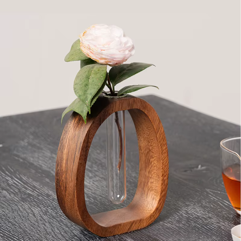 Ustensile à fleurs en bois massif