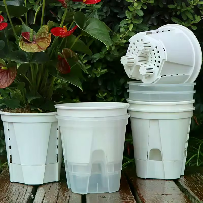 Pot de fleurs de stockage d'eau