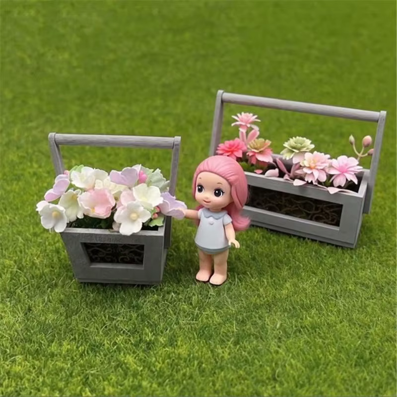 Plantes miniatures à fleurs roses pour maisons poupées