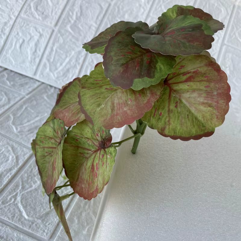 Plantes vertes artificielles en pot