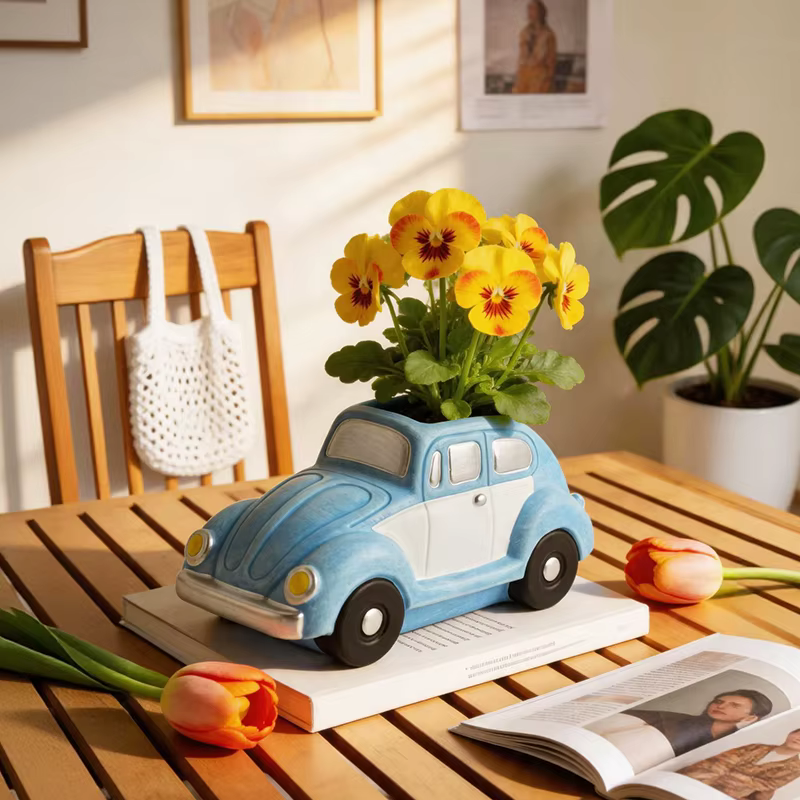 Pot de fleurs en céramique rétro en forme de voiture Beetle