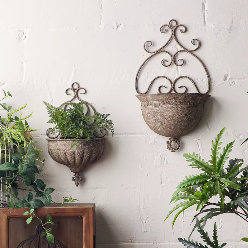 Jardinière de fleurs murale en fer Vintage