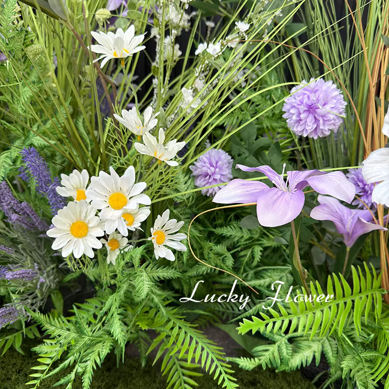 Décoration de mariage style forêt : fleurs artificielles