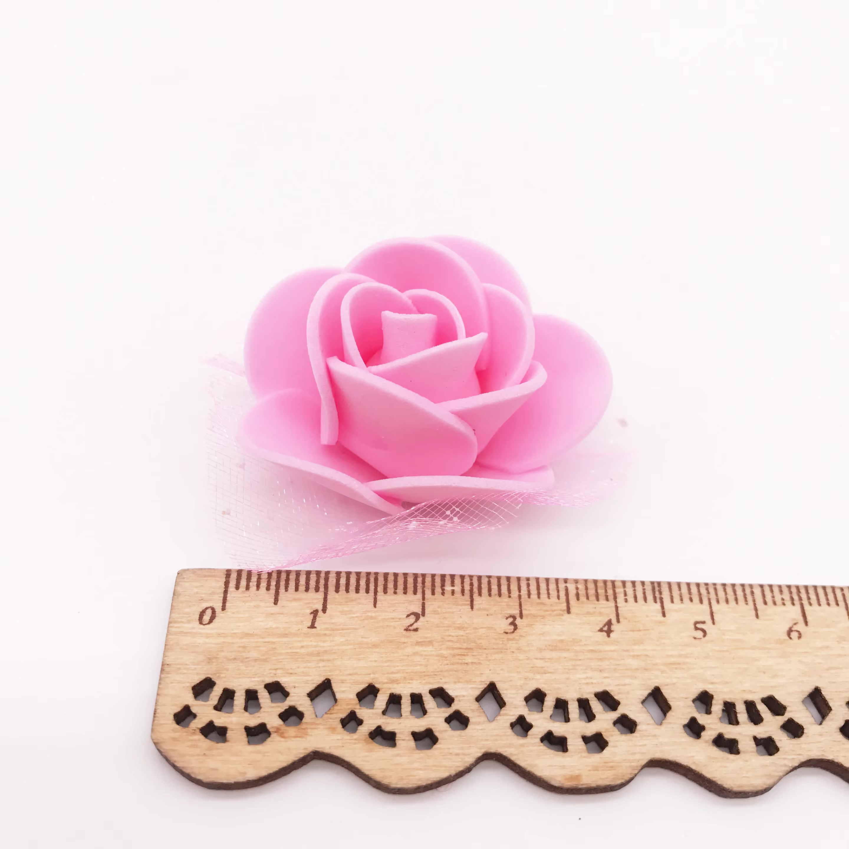 Roses en mousse de polyéthylène