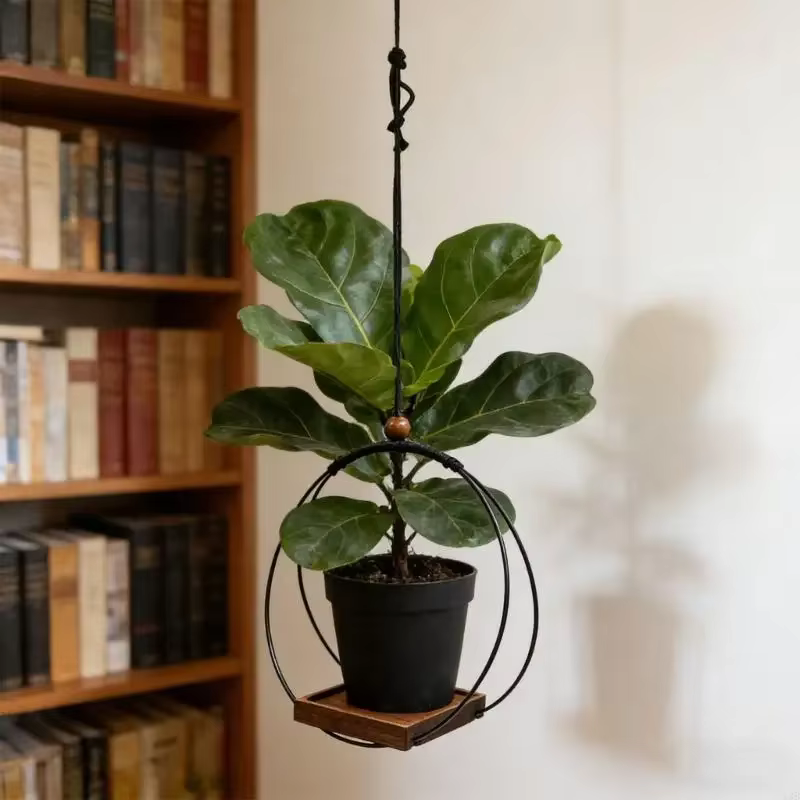 Jardinière suspendue noire avec base en bois