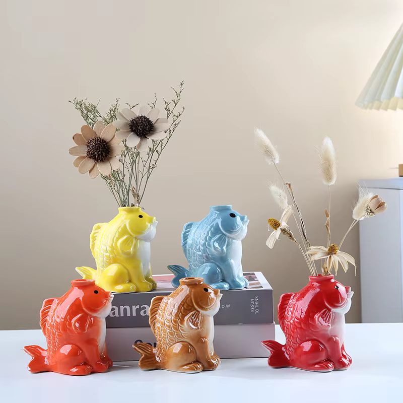 Vase en céramique en forme de poisson mignon