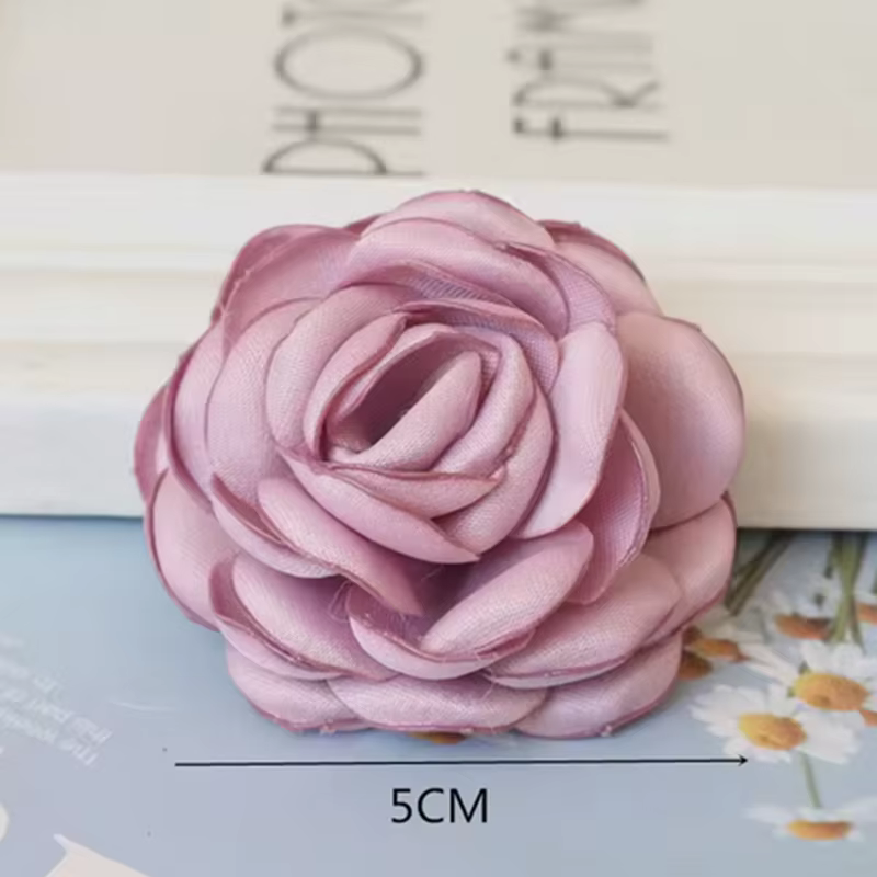 Mélange de fleurs artificielles en mousseline de soie