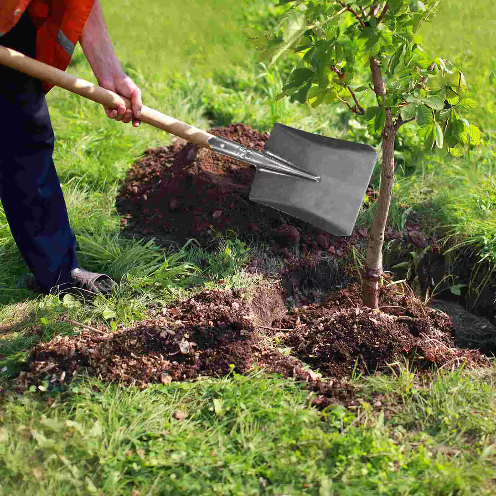 Pelle de jardin en métal et acier