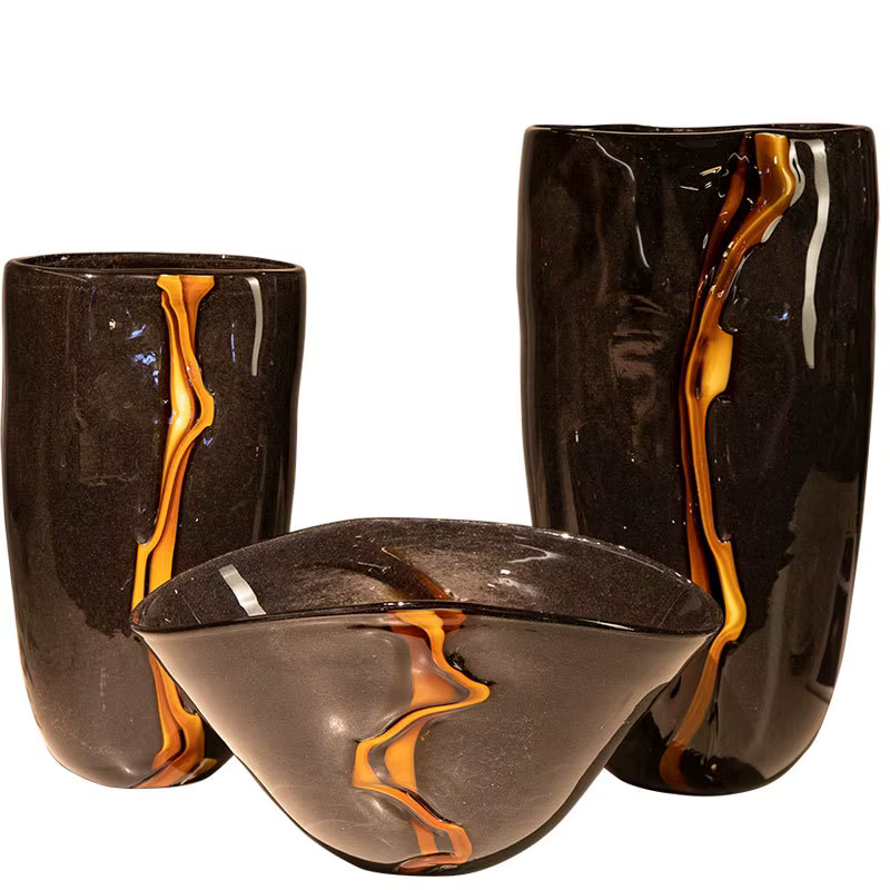 Vase à fleurs rétro noir veiné d'orange