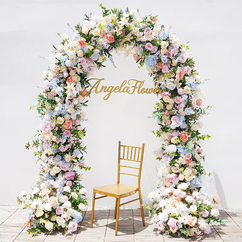 Décoration d'arche de mariage en plein air