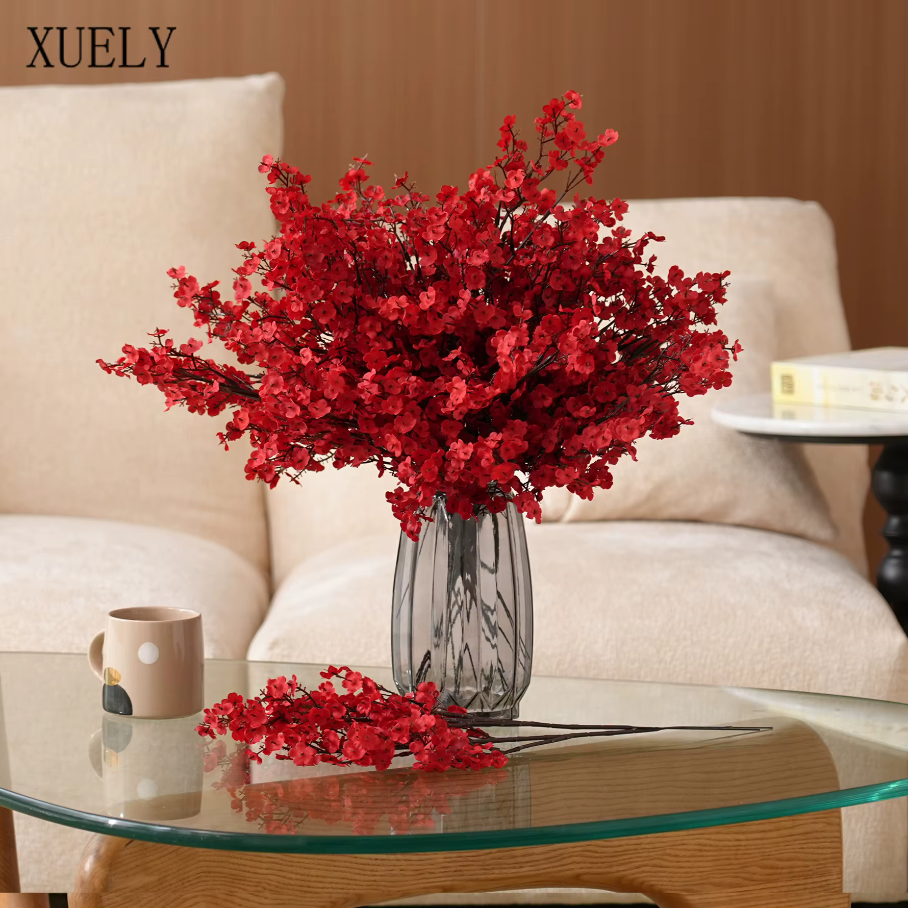 Branche de fleurs de gypsophile rouge romantique pour la décoration de table à la maison