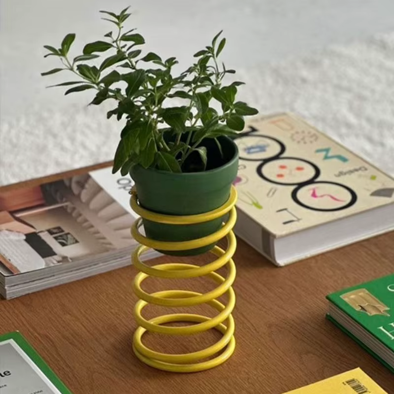 Étagères créatives pour plantes de printemps