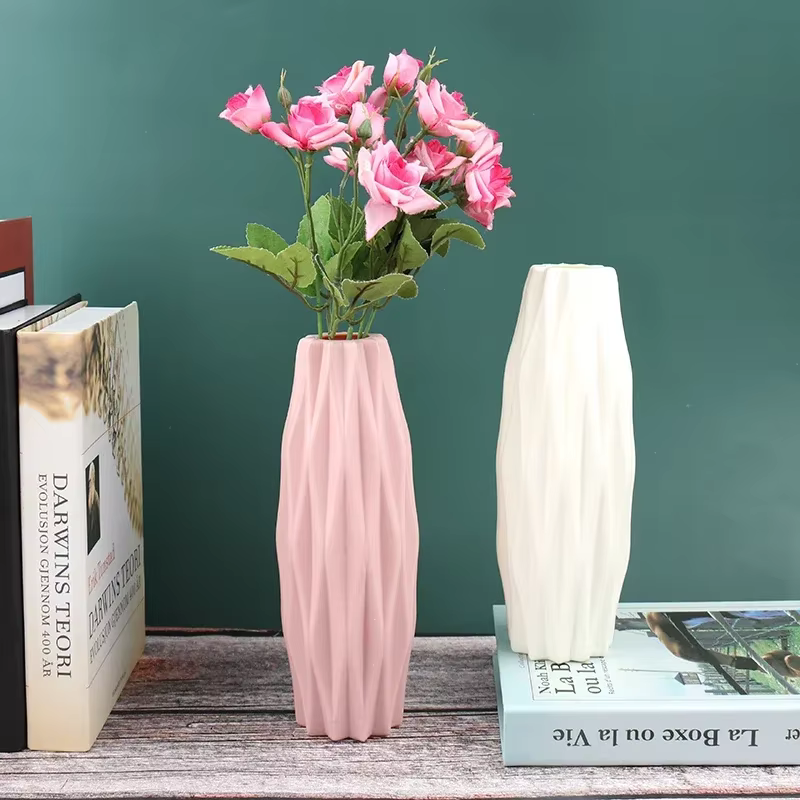 Vase de fleur en plastique blanc pour la décoration de la maison