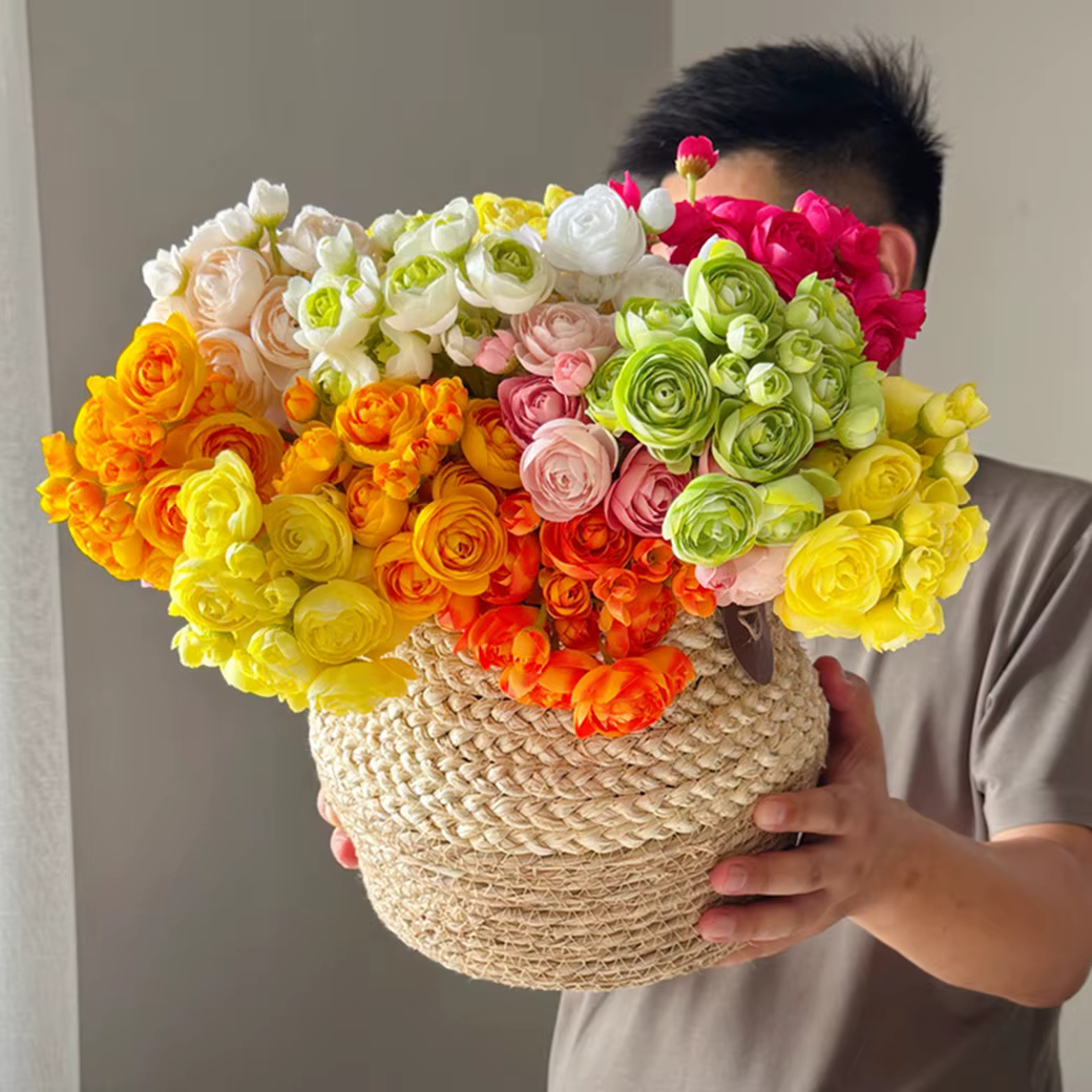 Bouquet de 6 tiges de faux renoncules
