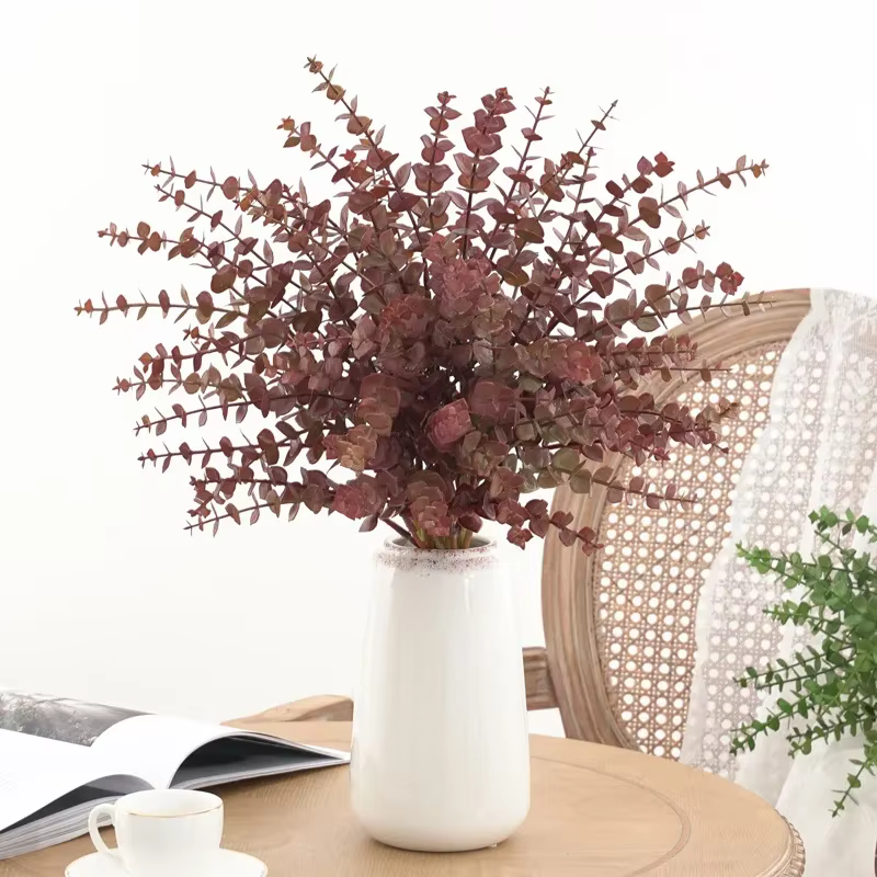 Plantes vertes artificielles en plastique
