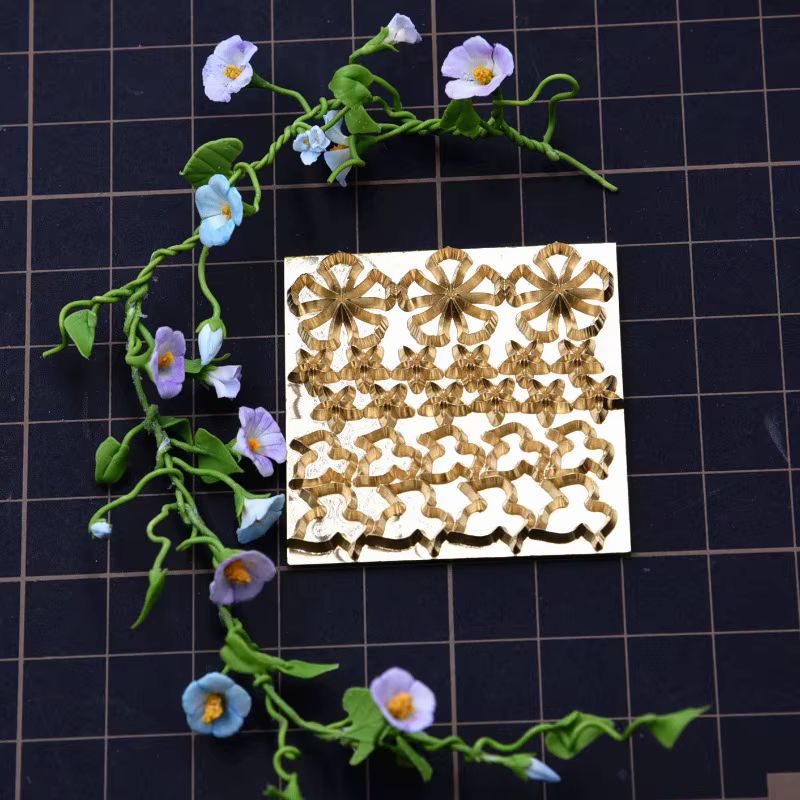 Moule de découpe à pression en argile ultra-légère miniature pour fleurs