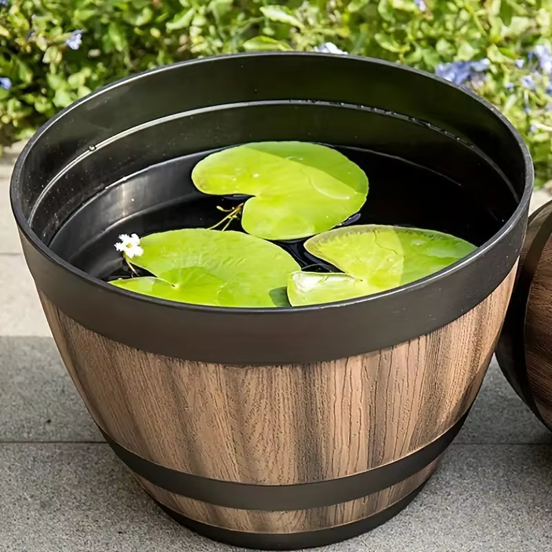 Pot de fleurs élégant inspiré de un baril de whisky