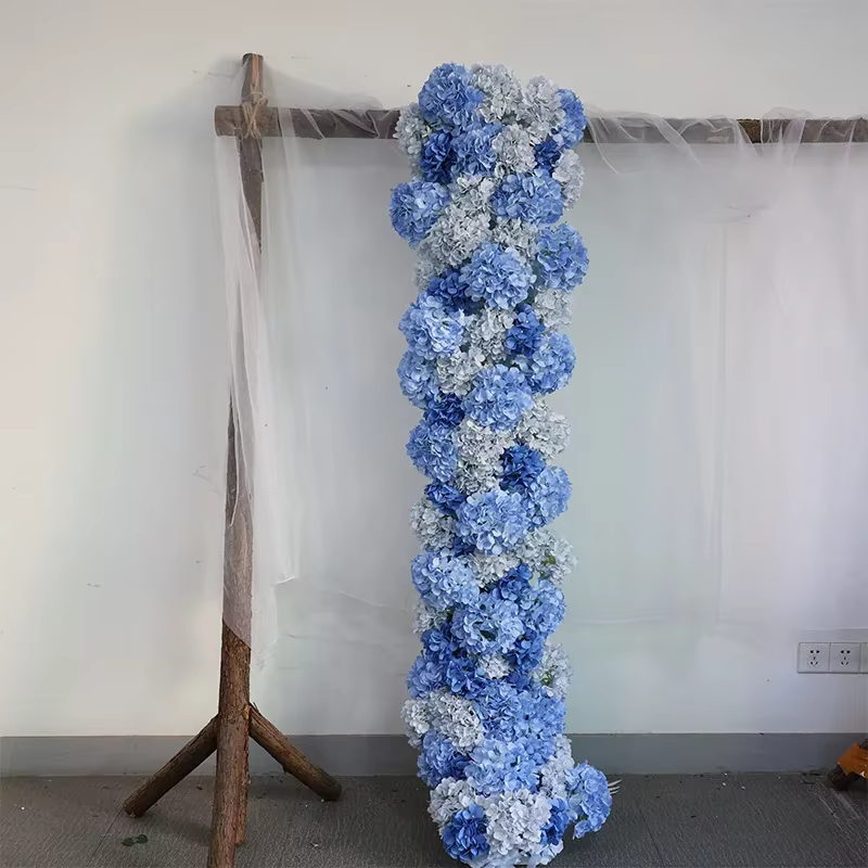 Ornement fleur en soie hortensia bleue