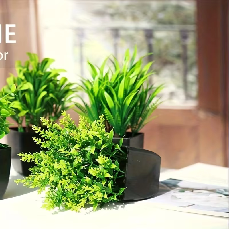Pot noir de fausse plante