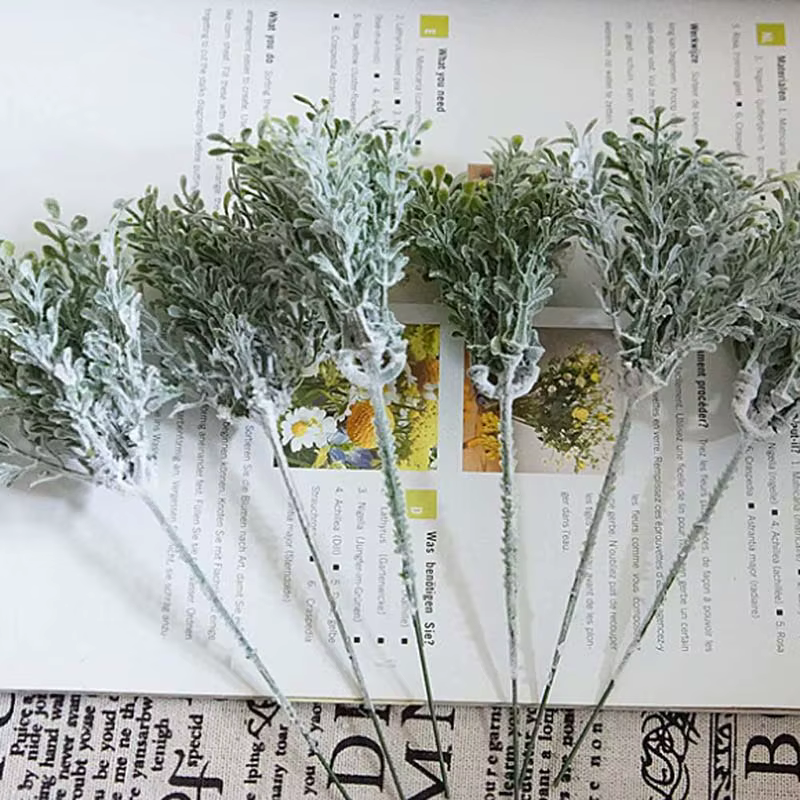 Simulation de fleur plante verte en plastique