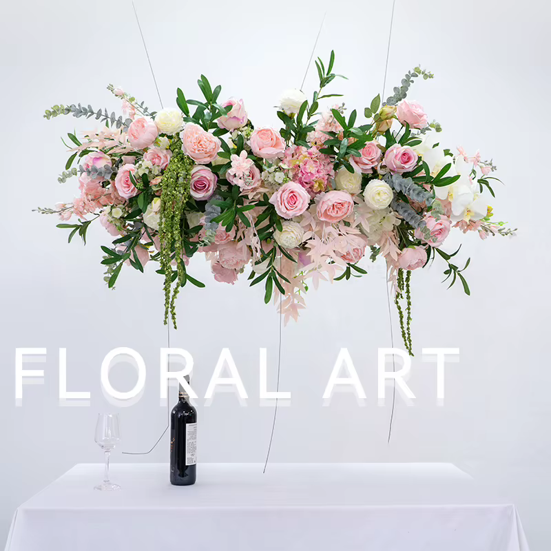 Composition florale suspendue pour plafond