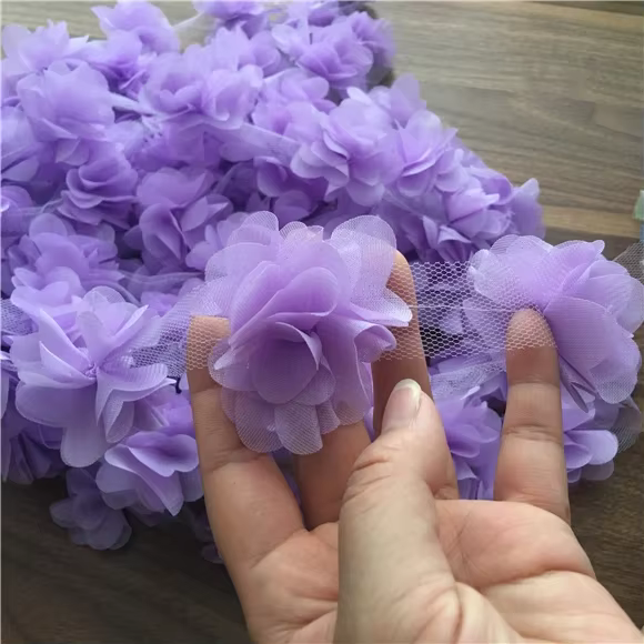 24 pièces de fleurs (2 yards) en dentelle de mousseline 3D